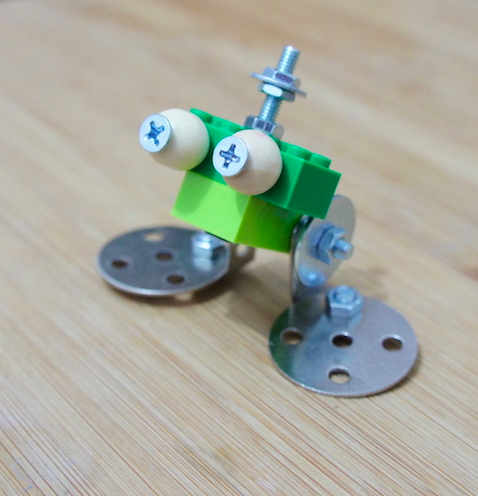 Lego Meccano Hybrids - Frog Portrait